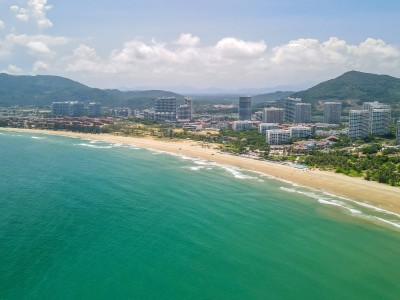 无锡万宁旅游：海滩与热带雨林，魅力对比